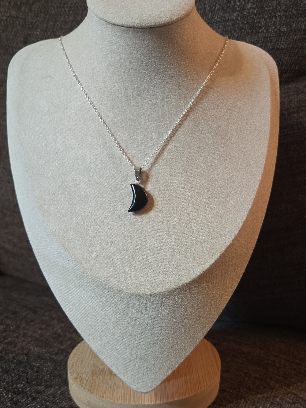 Vintage Black Obsiden Gemstone Crescent Moon Pendant Necklace Boho Hippie Magic